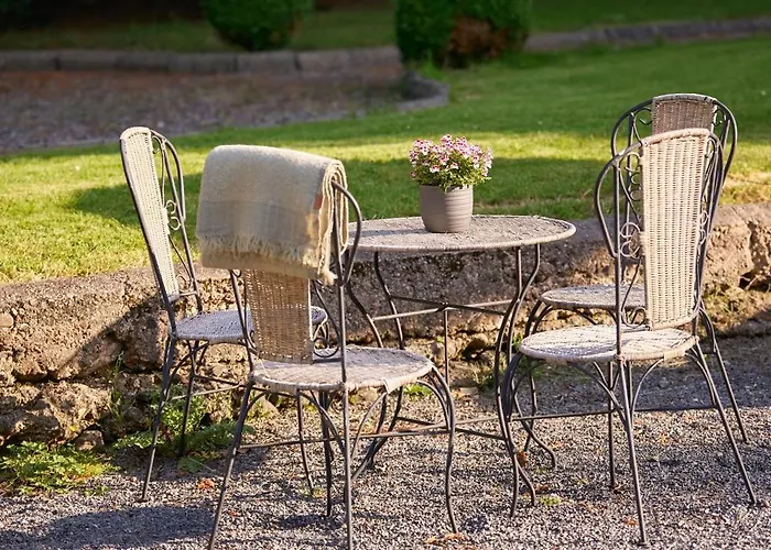 The Almanage * Clogheen